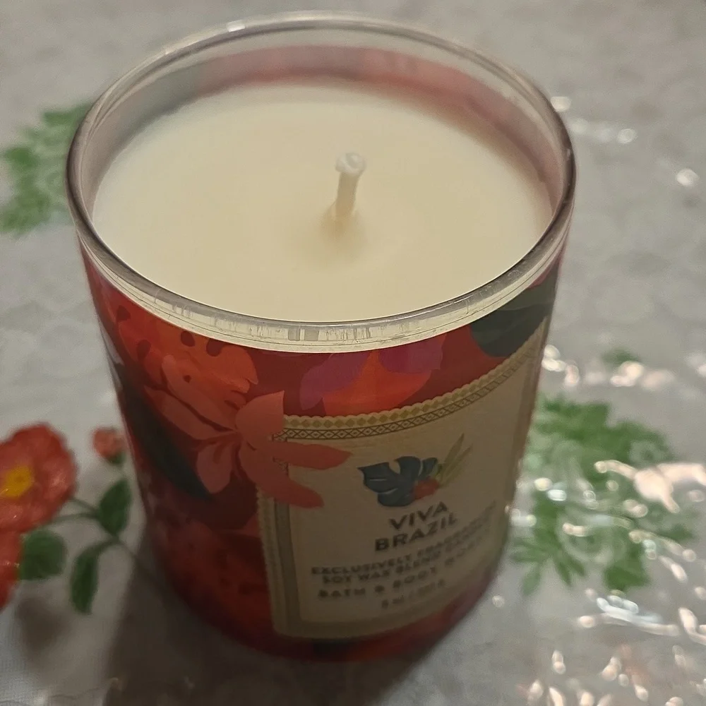 Nwt Bath & Body Works Viva Brazil Candle - Orange, Pink Floral Design - Picture 2 of 3